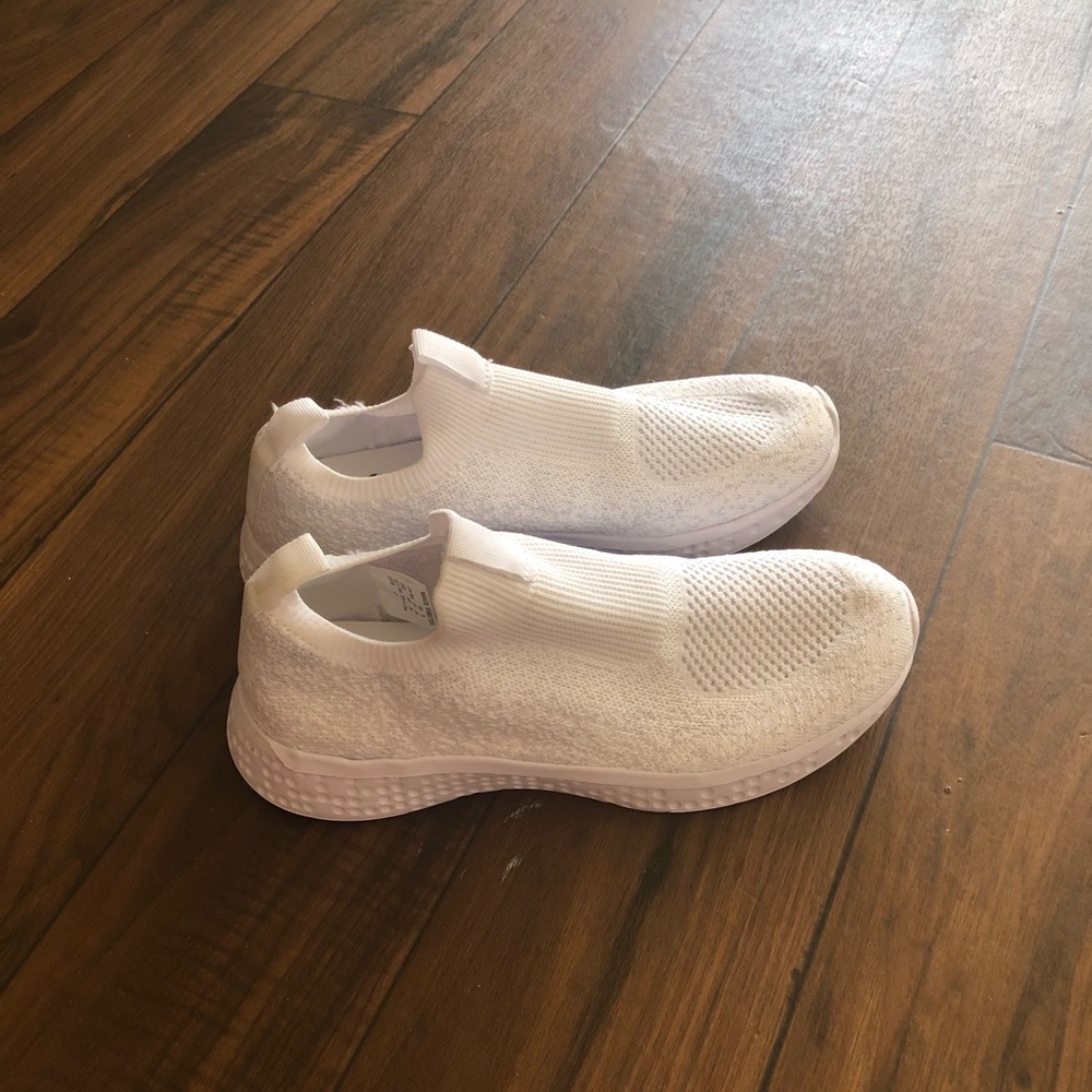 AVAI MEMORY FOAM Size: 7 1/2